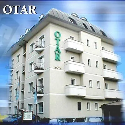 Otar 3* براغ
