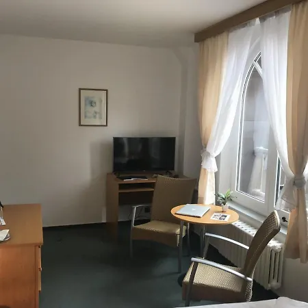 Otar 3* Prága