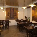Otar Hotel 3*
