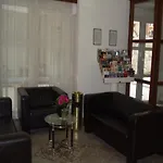 Otar Hotel 3*