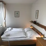 Otar Hotel 3*
